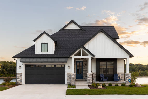 Best Hot Roofs  in Lakewood, OH
